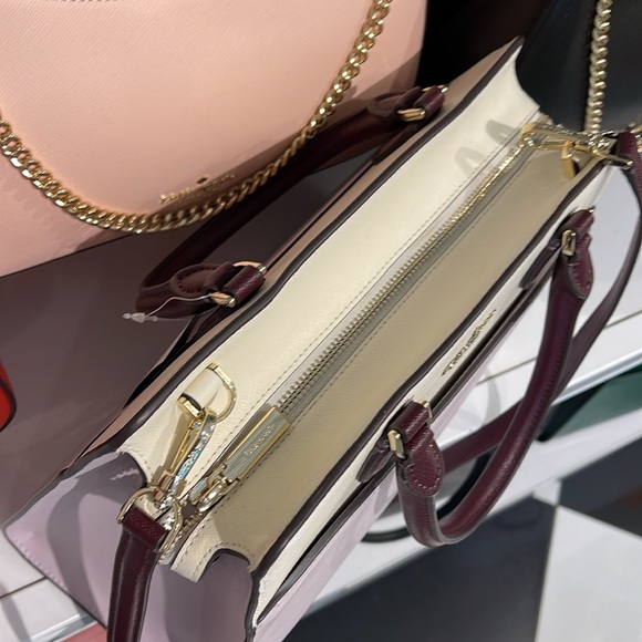 Kate Spade Madison Colorblock Saffiano Leather Medium Satchel
Lilac Moonligh
NWT - Picture 7 of 16